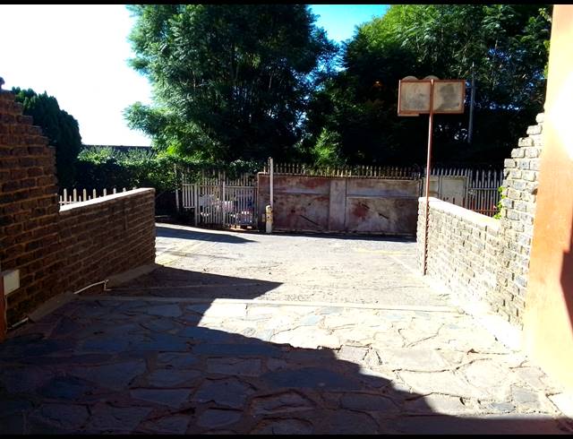 1 BEDROOM FLAT FOR SALE IN LUIPAARDSVLEI